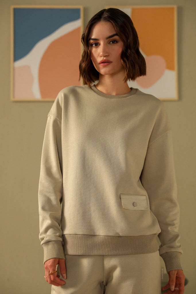 Essence of Warmth Sweatshirt - TAN