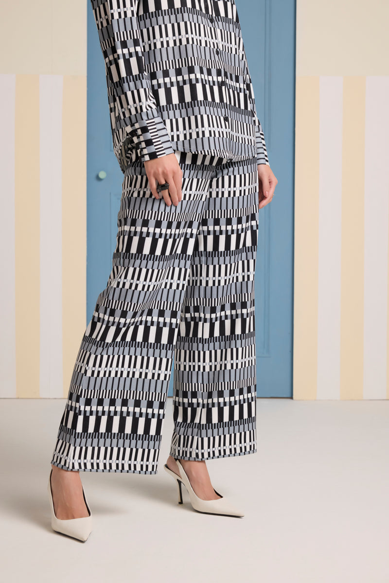 Monotone Maze Shirt Co-ord Set